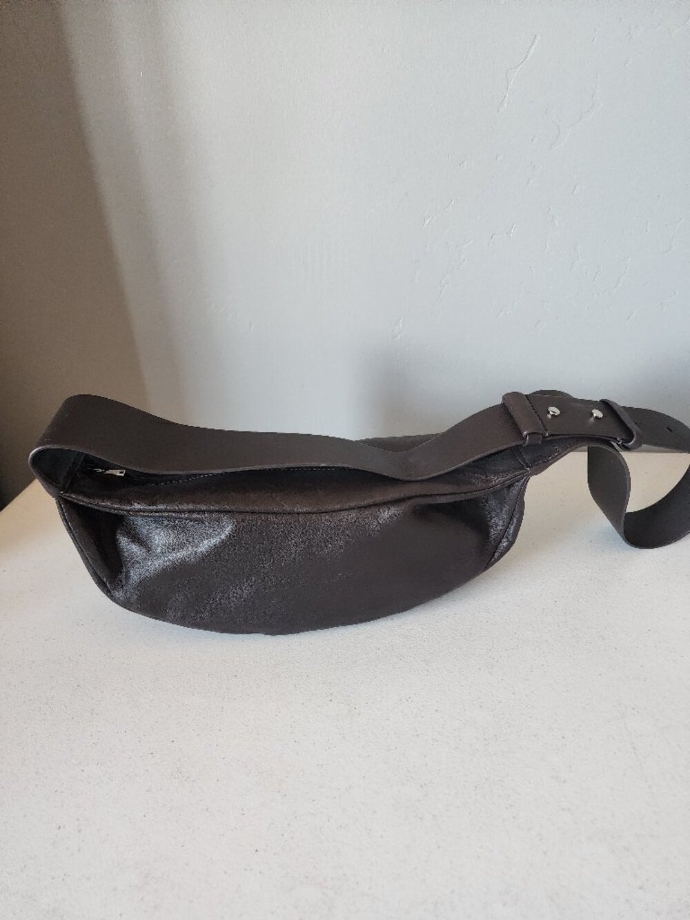 COS Sling Bag "EUC" - Picture 2 of 16
